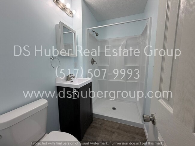 Photo - 710 Cawood St