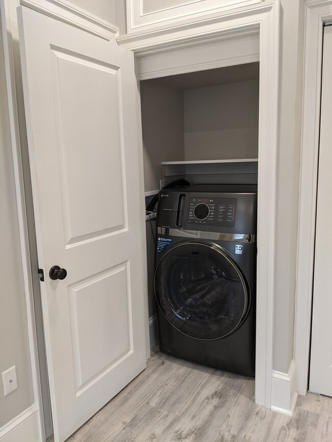 Photo - 1 W Court St Unit APT 2