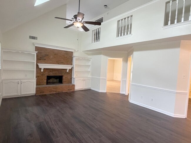Photo - 7472 Hedgington Dr