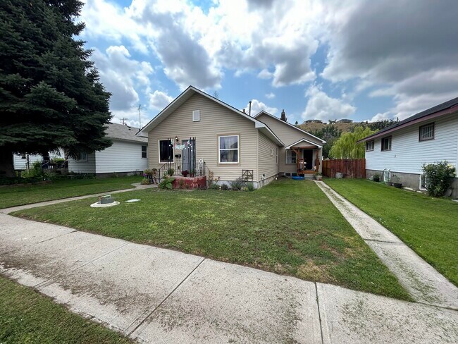 Photo - 535 S Grant Ave Unit Apt A