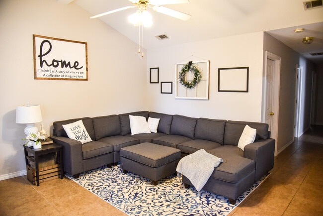 Photo - 3813 Oldenburg Ct