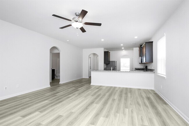 Photo - 432 Lone Rider Dr