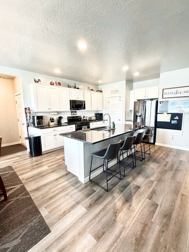 Photo - Stunning Nampa Home with RV Parking!