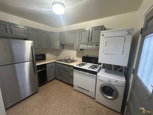 Photo - 1405 San Carlos Rd SW Unit 10