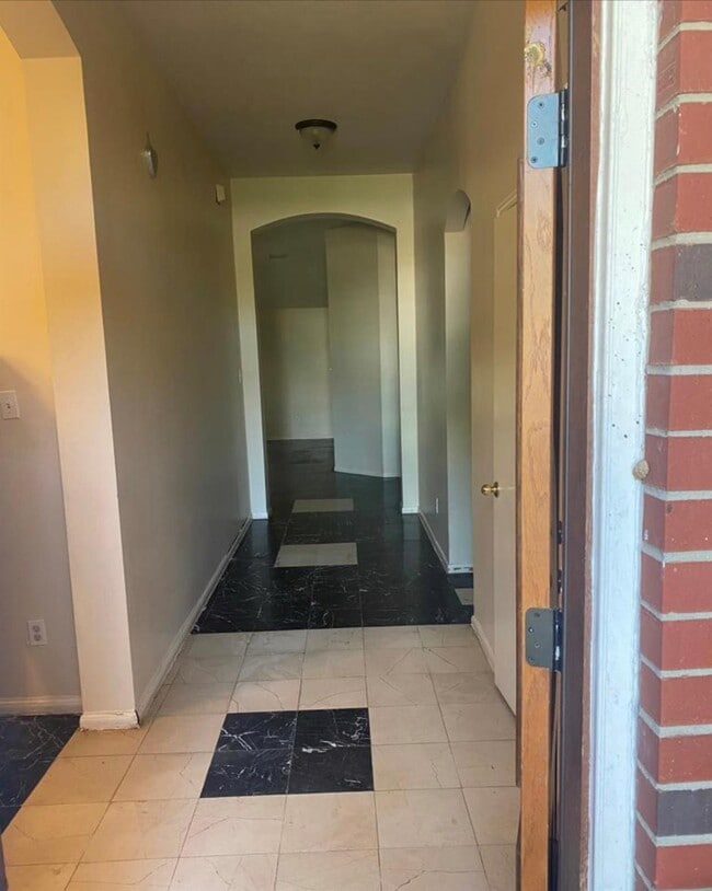 Photo - 10443 N Shadowdale Dr