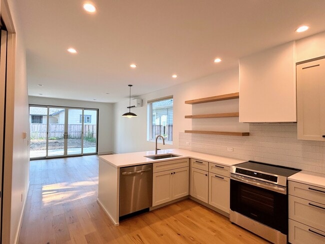 Photo - 1003 E Washington St Unidad B