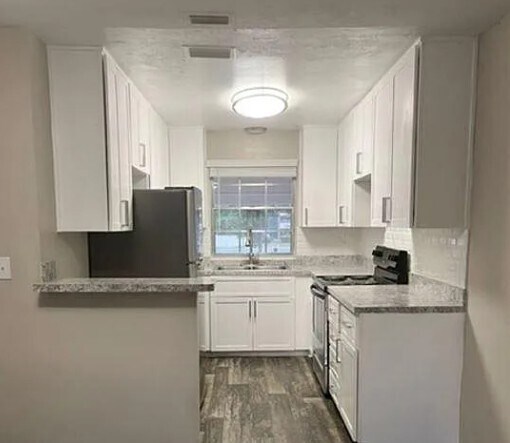 Photo - 10605 N 56th St