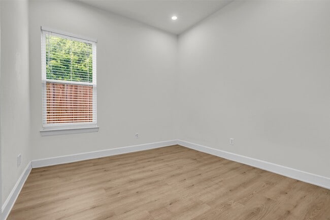 Photo - 3829 Goodhope St Unit A