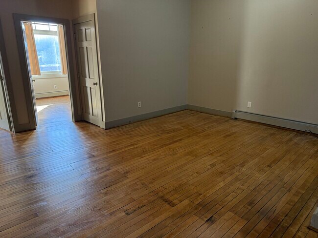 Photo - 408 Central St Apartment Unit 6