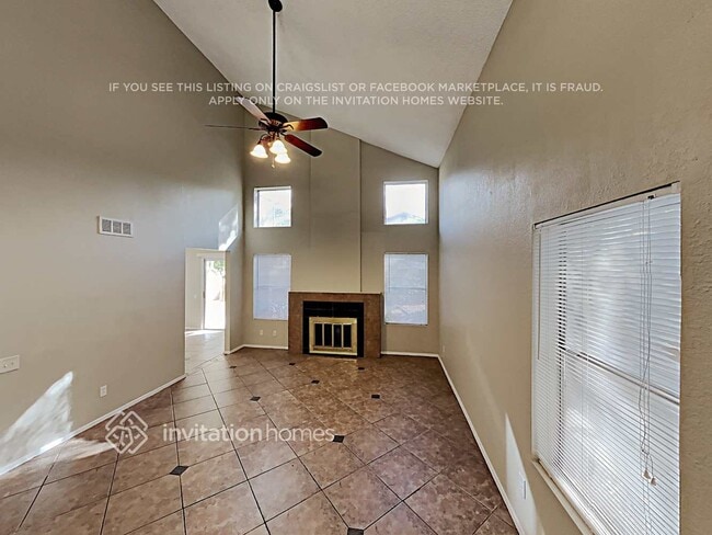 Photo - 5124 W Boston Way S