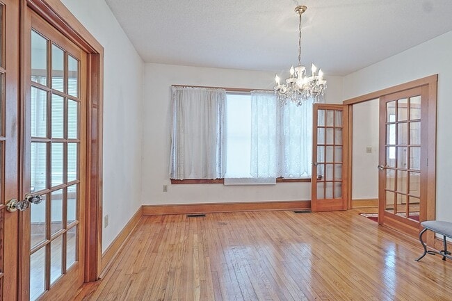 Photo - 1129 N Colony Rd