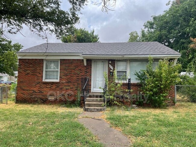 Building Photo - 552 E Grumman Dr