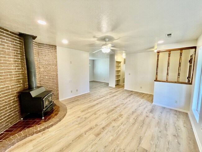 Photo - 3-BR Duplex with 2-Car Garage in Santa Clara