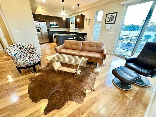 Building Photo - 2900 W 44th Ave Unit 304 Rental