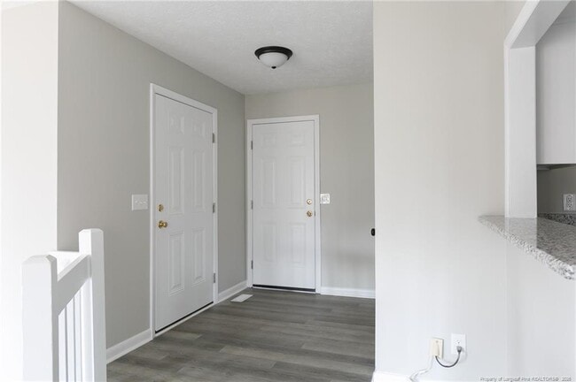 Photo - 7128 Old Castle Dr