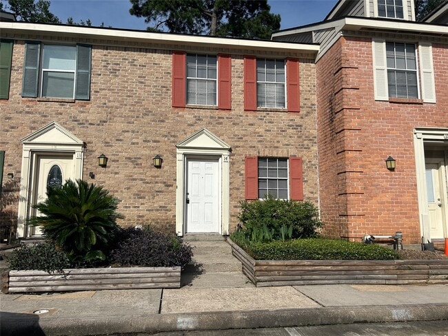 Building Photo - 2030 Plantation Dr Unit B Rental