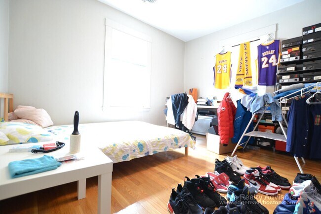 Photo - 25 Glenville Ave Unit 1