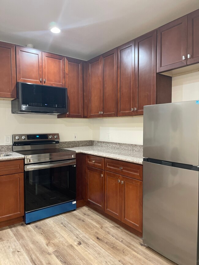 Building Photo - 11403 Betlen Dr Rental