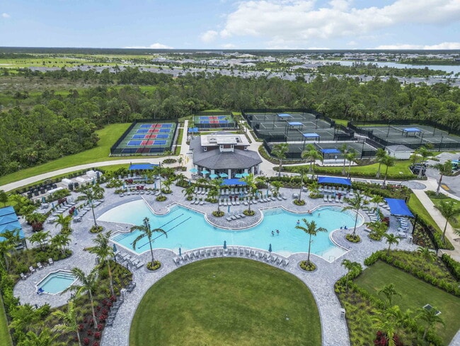 Building Photo - "Fully Furnished 2-Bed, 2-Bath Condo in Wellen Golf!" Unit #302