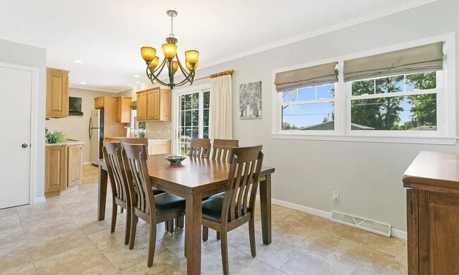 Photo - 1915 W 38th Pl