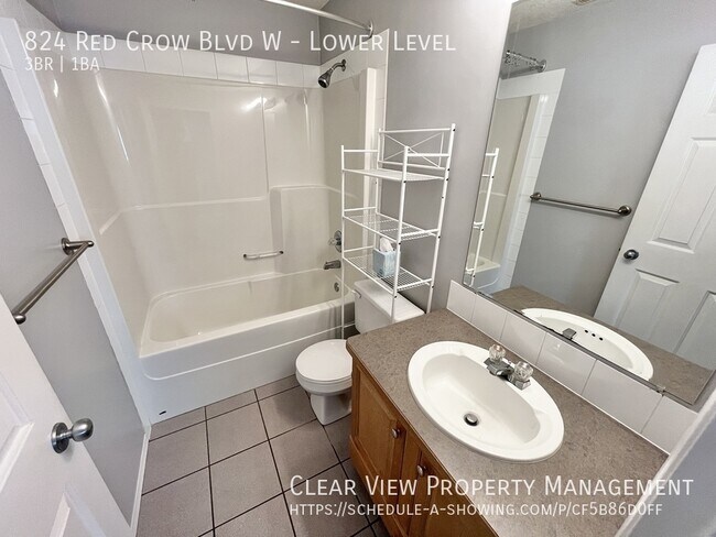 Photo - ?? 3 Bedroom Lower Suite with Utilities included in West Lethbridge! Unit Lower Level