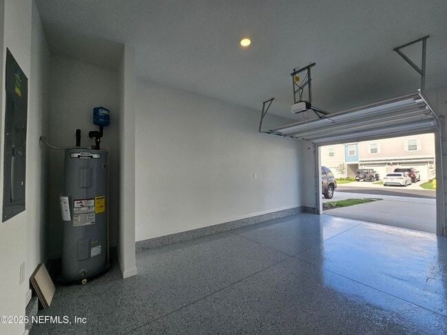 Photo - 1715 Garden Grove Ct