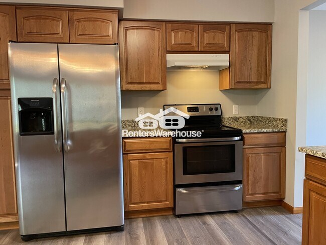 Photo - 146 Dunberry Pass