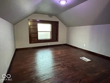 Photo - 1604 W 11th St