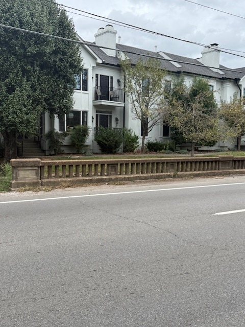 Brookfield Condominium - 4202 W End Ave Unit 105