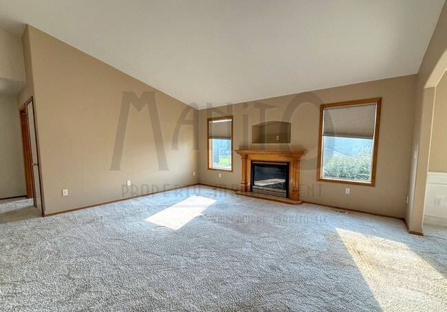 Photo - **MOVE-IN SPECIAL** Beautiful Private Comm...