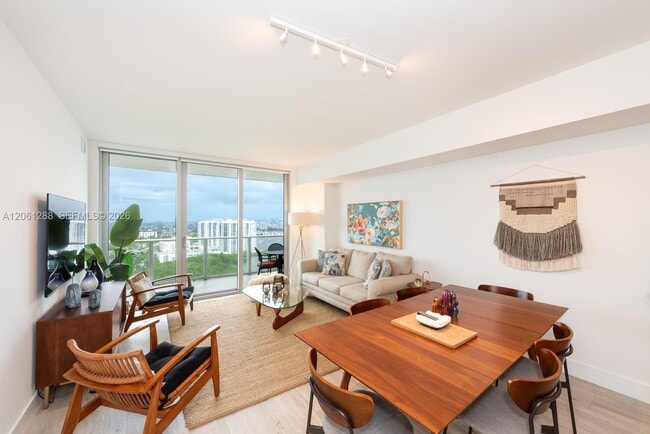 Photo - 16385 Biscayne Blvd Unit 2904