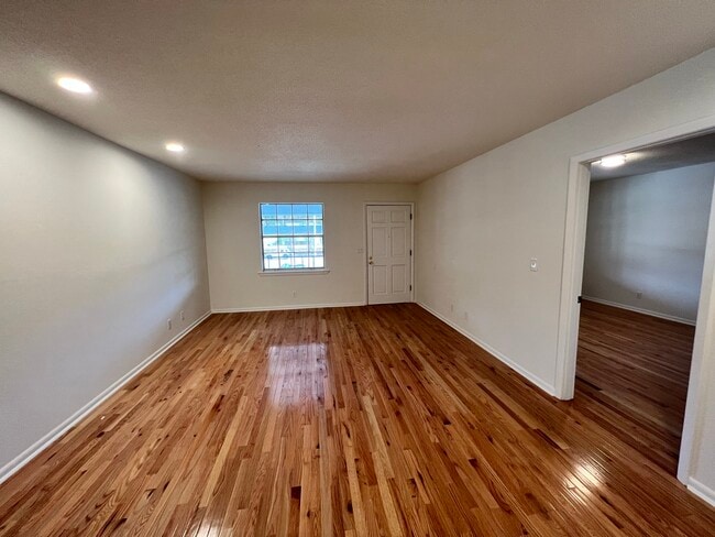 Photo - Sunset Park Apartments