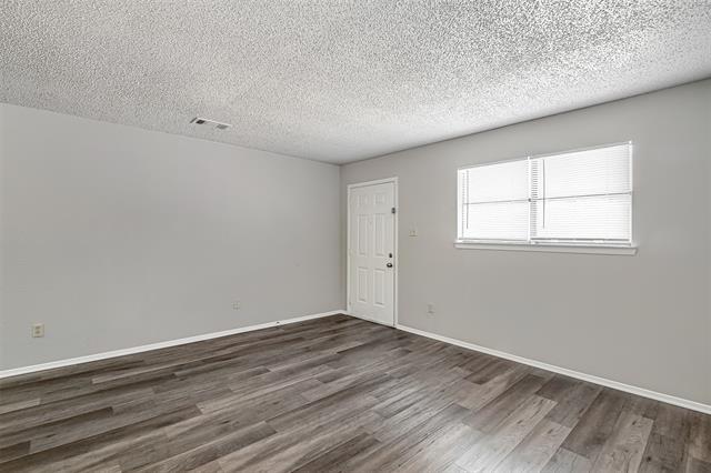 Photo - 1709 Short St
