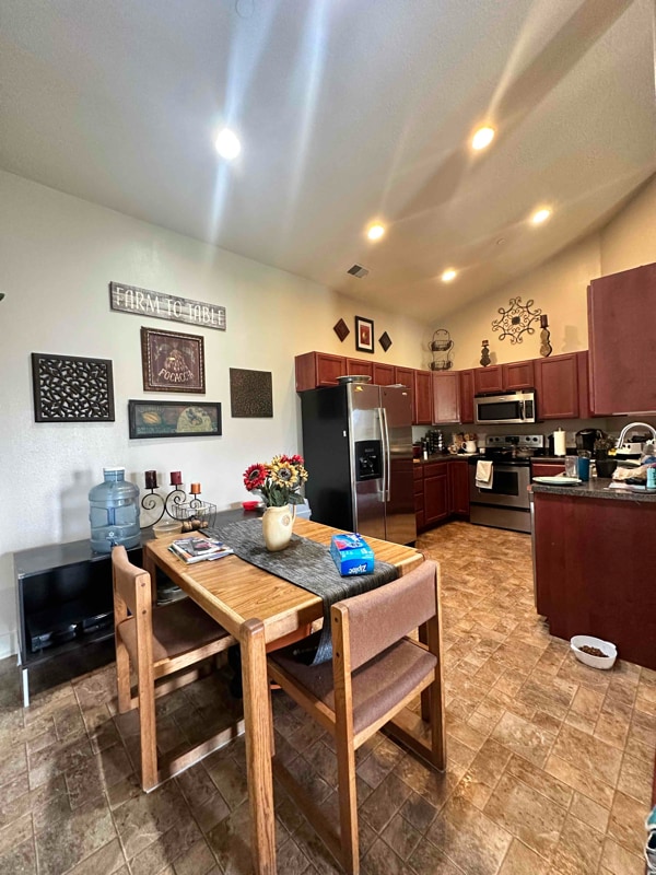 Photo - 193 W Springview Dr
