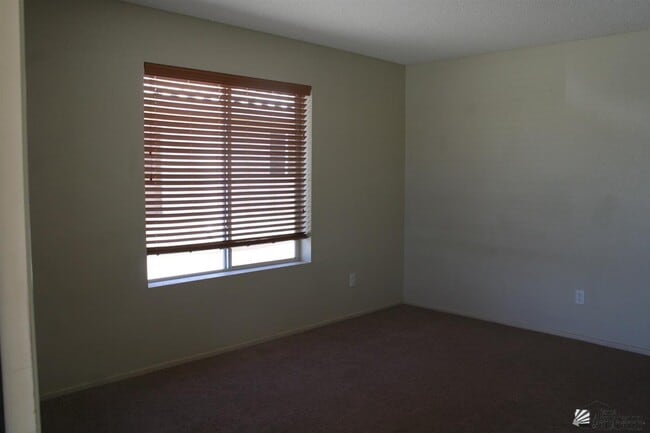 Photo - 6126 E 44th St