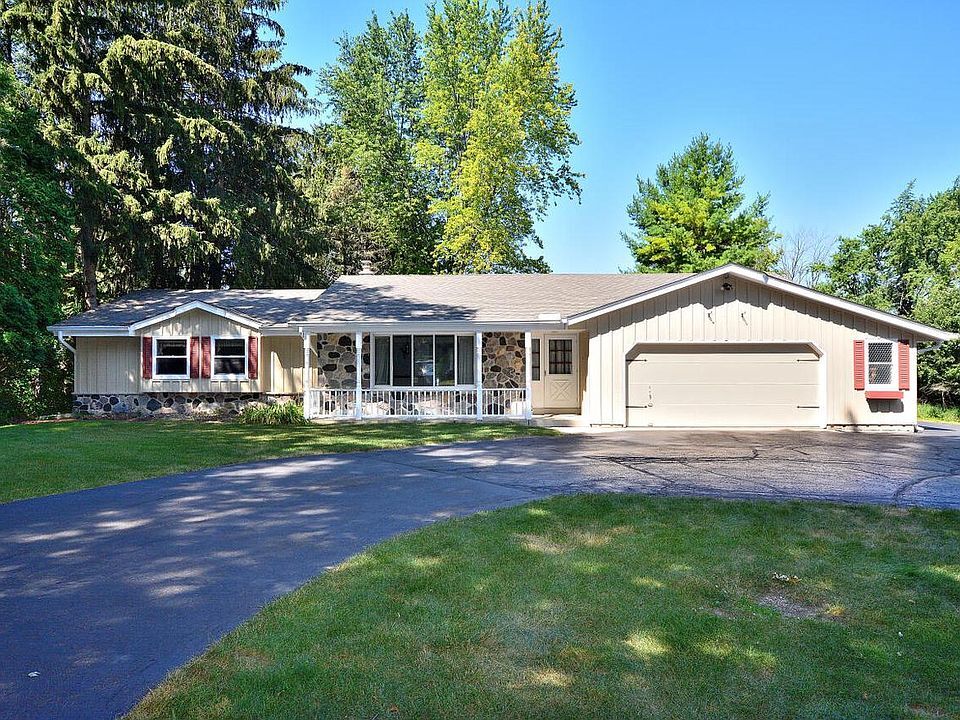 Photo - 3065 N Brookfield Rd