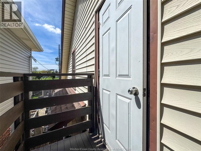Photo - 1351 Marentette Ave