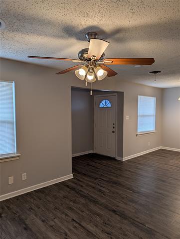 Photo - 5325 Hensley Dr