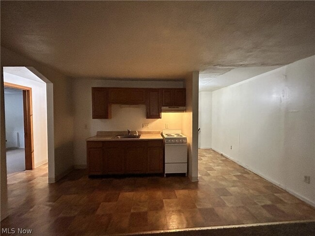 Photo - 183 Woodmont Ave Unidad 2