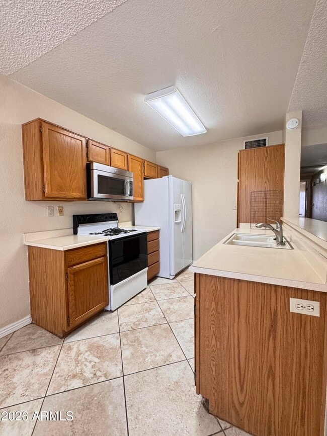 Photo - 2910 W Marconi Ave Unit 104