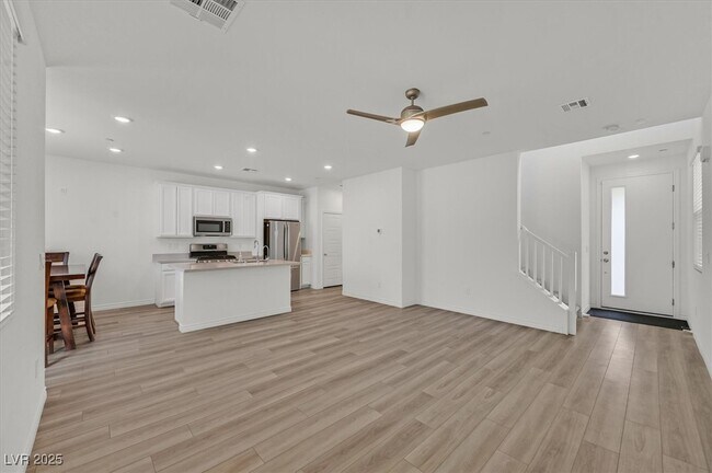 Photo - 8852 Flora Run Ave