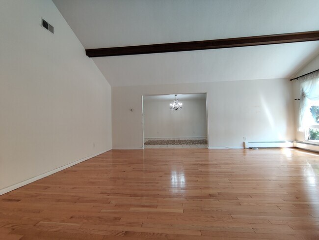 Photo - 20 Mossdale Rd