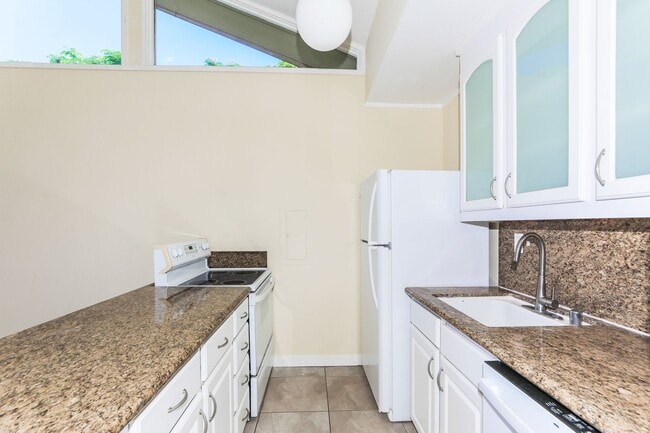 Photo - $2,250 Remodeled 2-Bdrm/1-Bath Unit in Makaha Valley Plantation @ 84-687 Ala Mahiku St.
