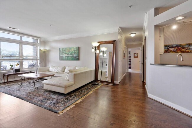 Photo - 3334 Peachtree Rd NE Unit 109