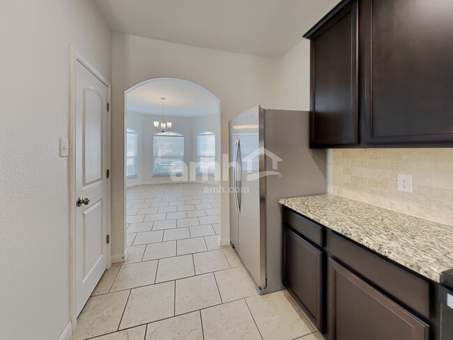 Photo - 7913 Oxbow Way