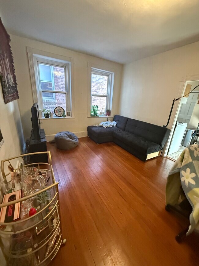 Building Photo - 38 S Huntington Ave Unit 2T