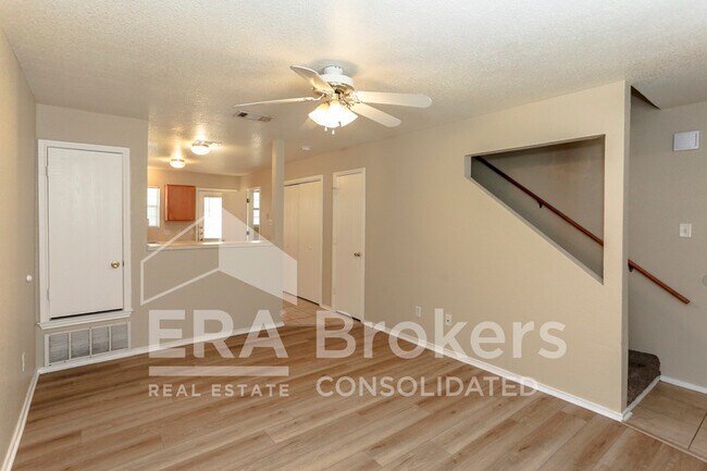 4508 Sylvia Dr