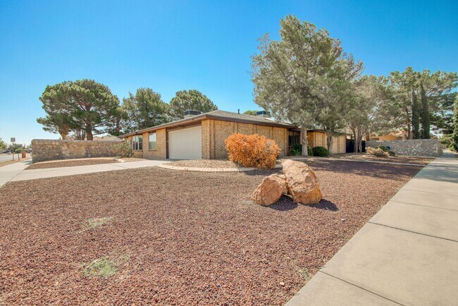 Photo - Stunning eastside rental in highly desirable area!