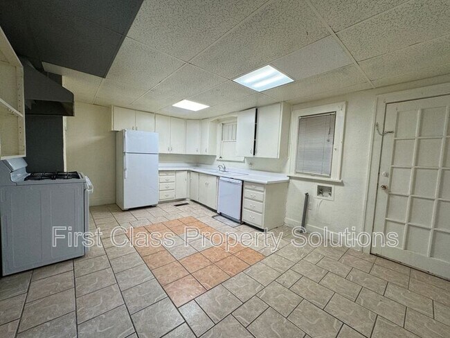 Photo - 1400 NW 22nd St