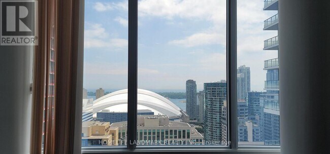 Photo - 125 Blue Jays Way Unité 3202